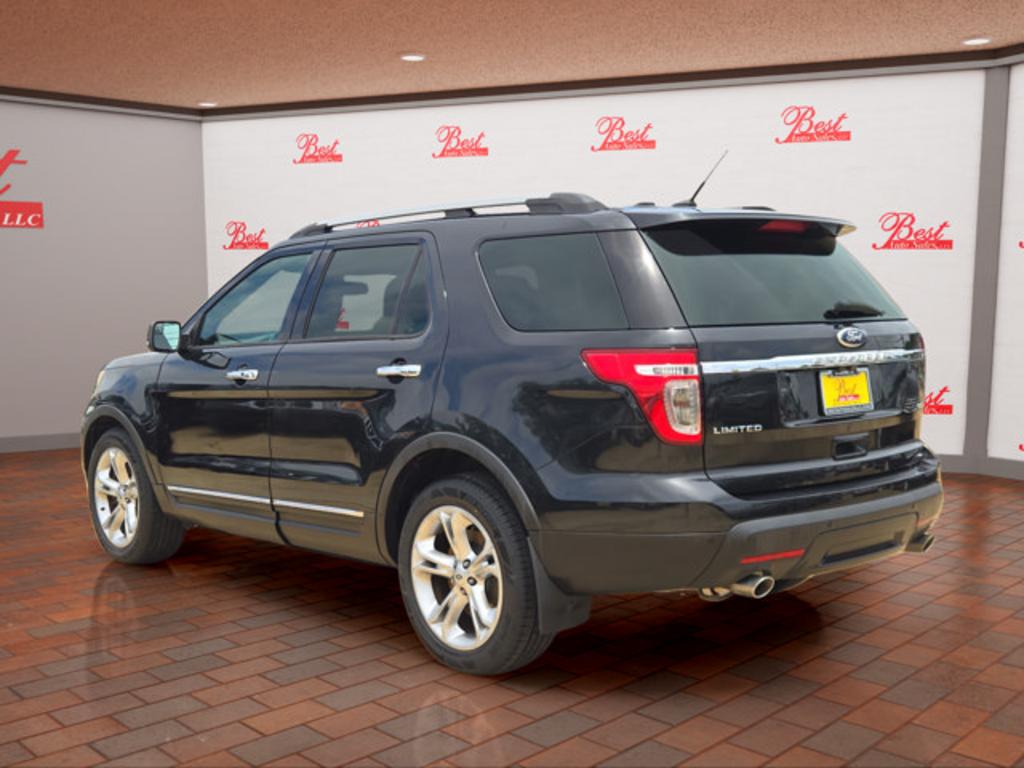 2015 Ford Explorer - $12,999