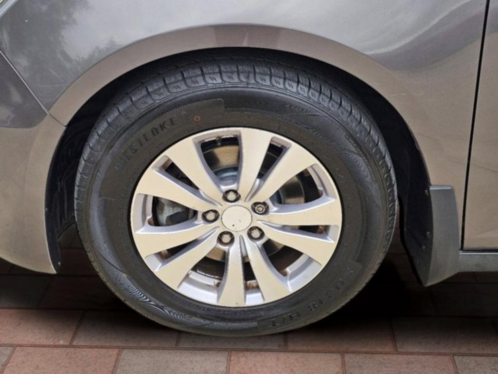 2015 Honda Odyssey EX-L photo