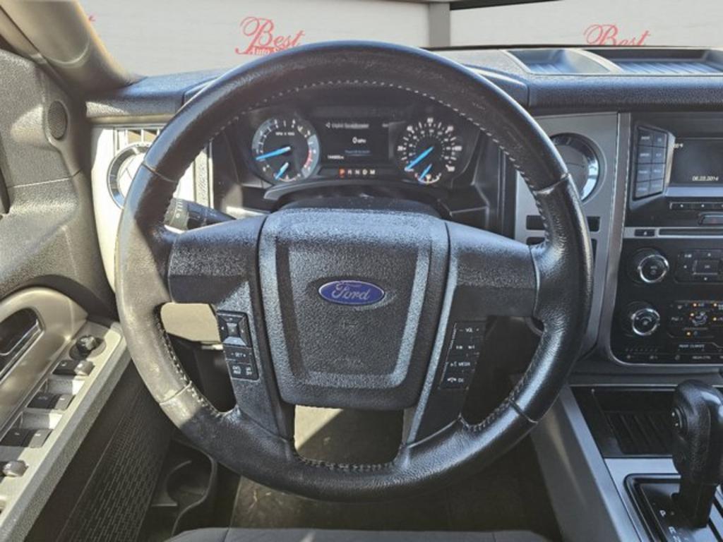 2016 Ford Expedition - $13,999