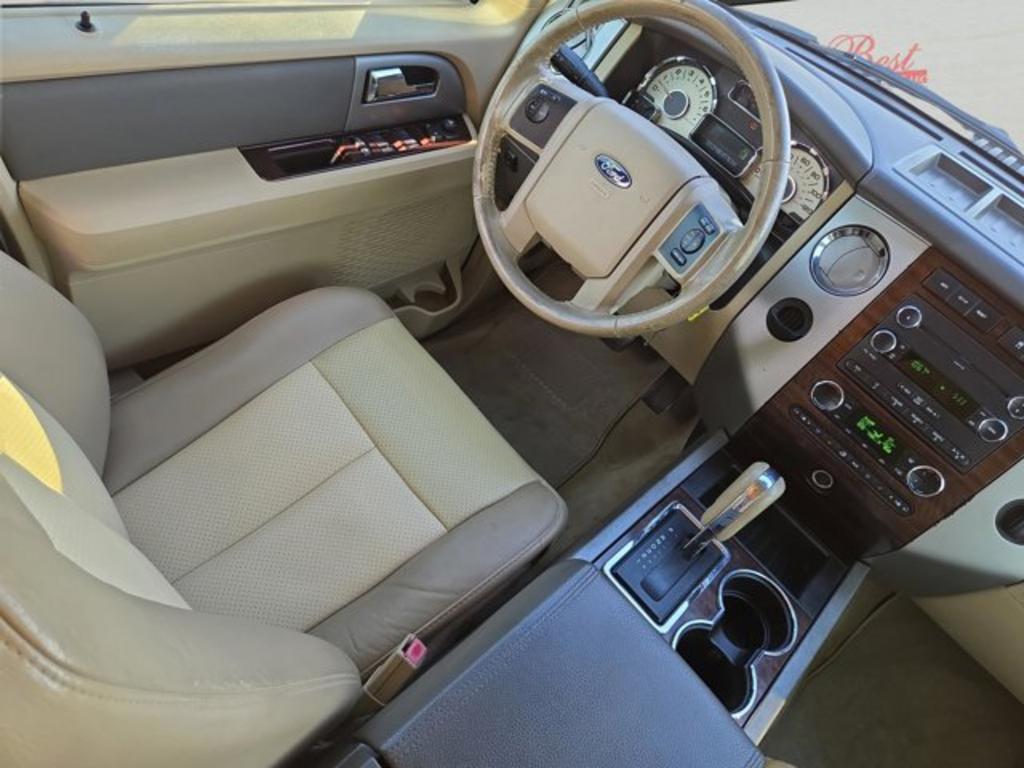 2011 Ford Expedition XLT photo