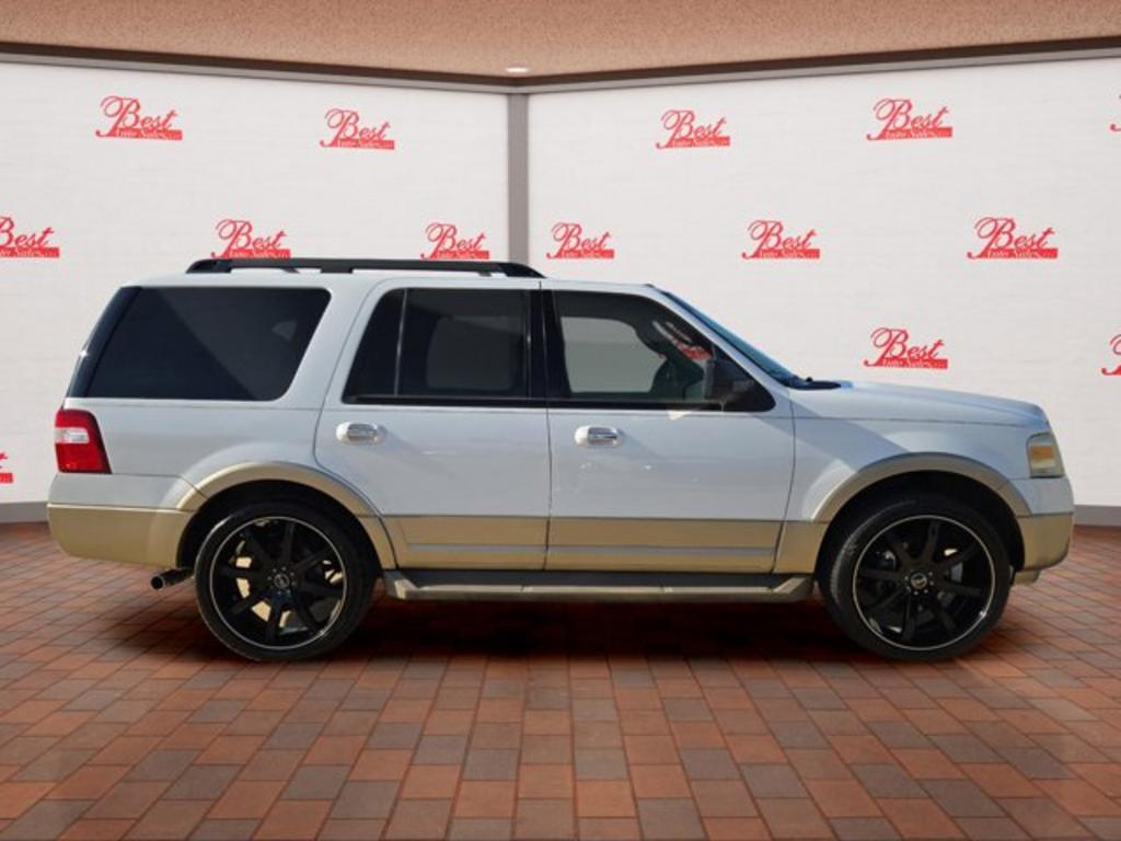 2011 Ford Expedition XLT photo