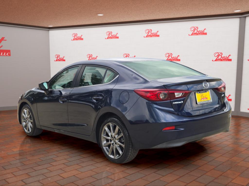 2018 MAZDA MAZDA3 - $10,999