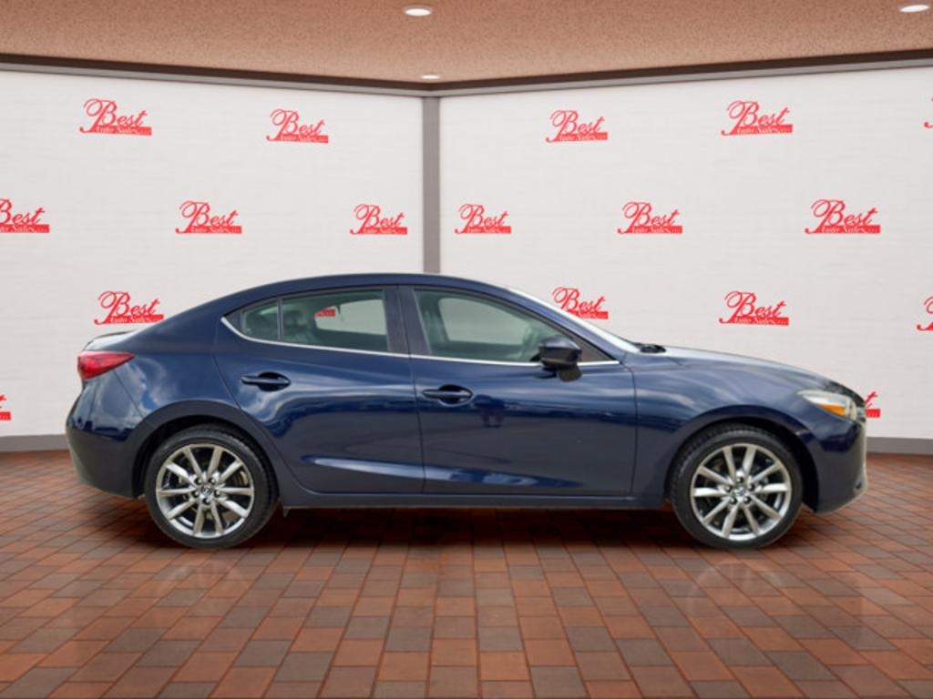 2018 MAZDA MAZDA3 - $10,999