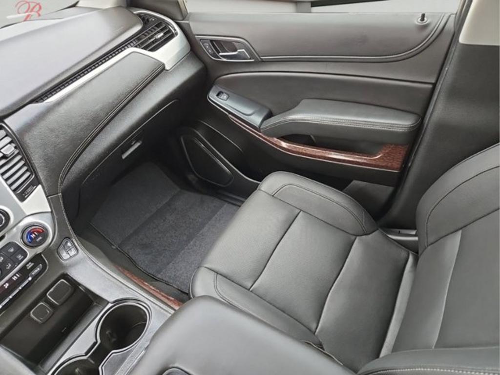 2019 GMC Yukon XL 1500 SLT photo