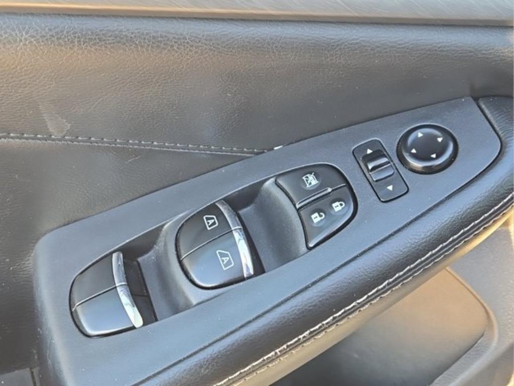 2016 Nissan Maxima - $14,999