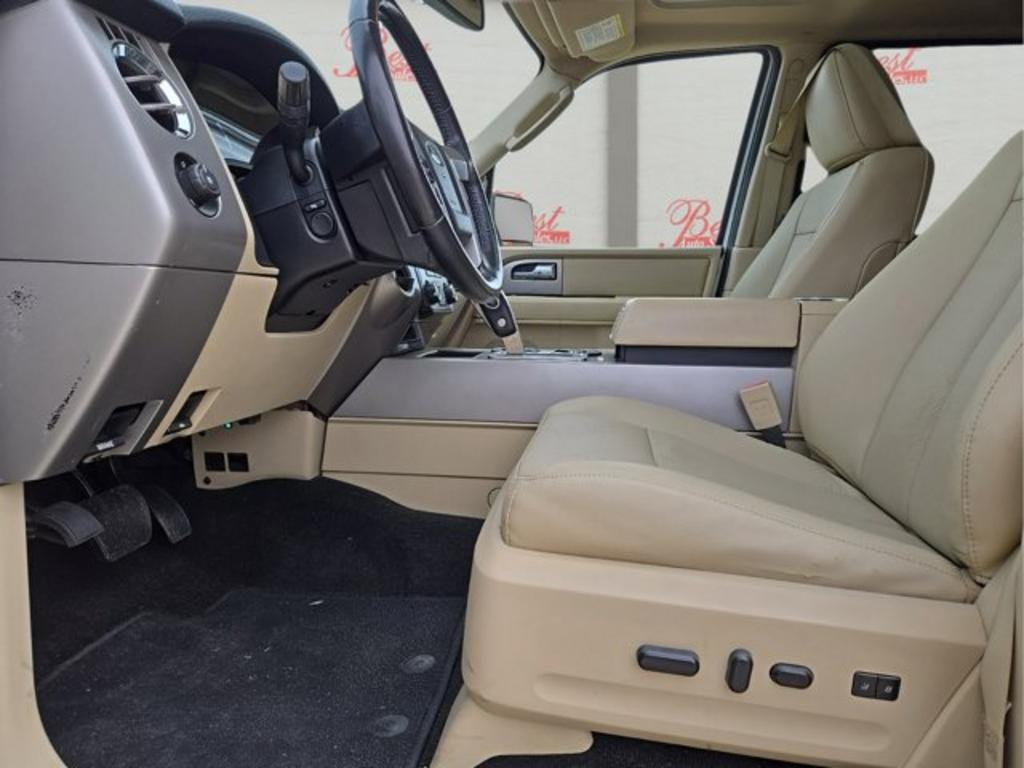 2015 Ford Expedition - $14,999