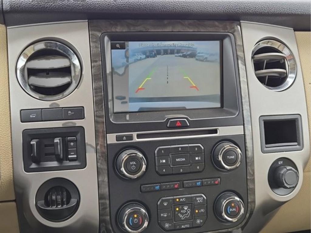 2015 Ford Expedition - $14,999