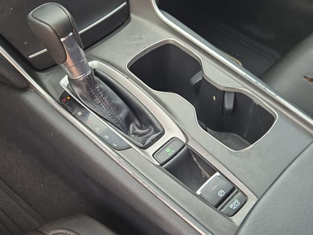2018 Honda Accord - $17,999