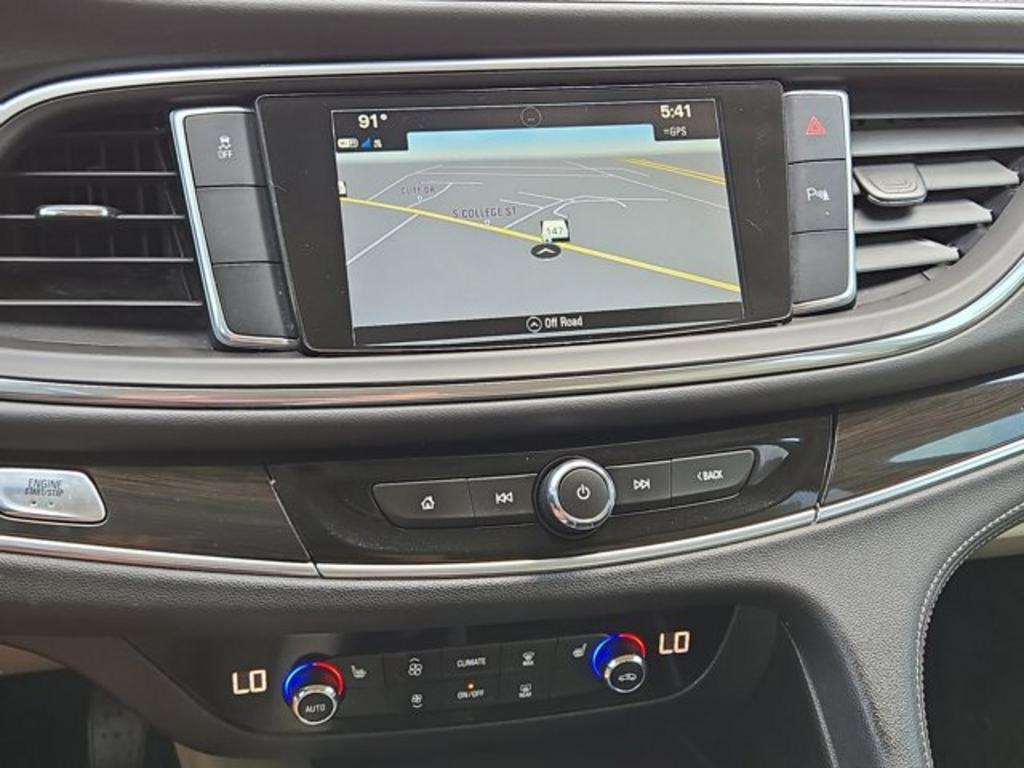 2019 Buick Enclave Essence photo