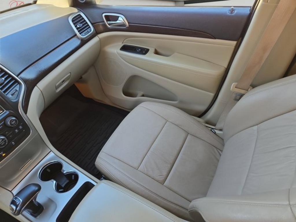 2014 Jeep Cherokee - $10,999