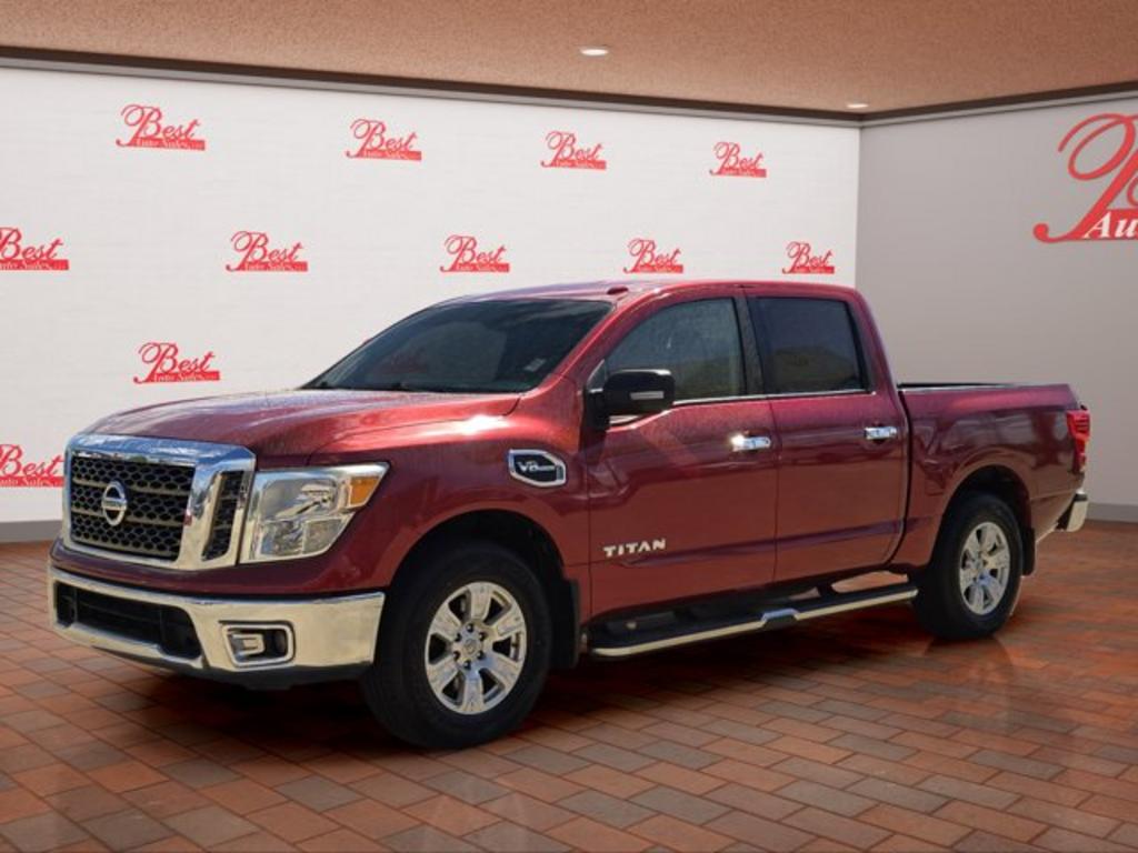 2017 Nissan Titan SV photo