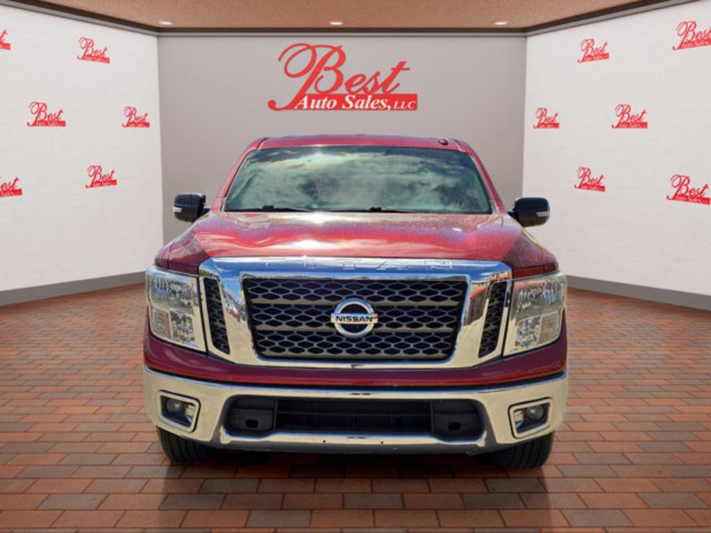 2017 Nissan Titan SV photo