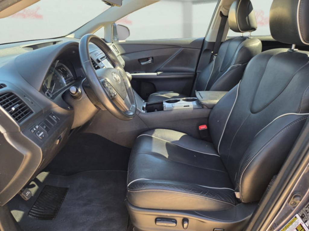 2015 Toyota Venza - $13,999