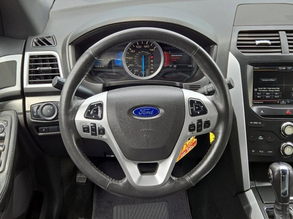 2015 Ford Explorer XLT photo