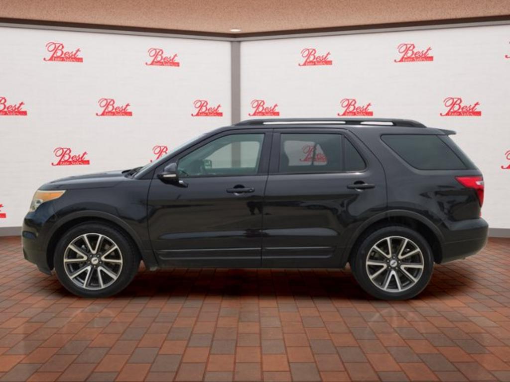 2015 Ford Explorer - $15,999