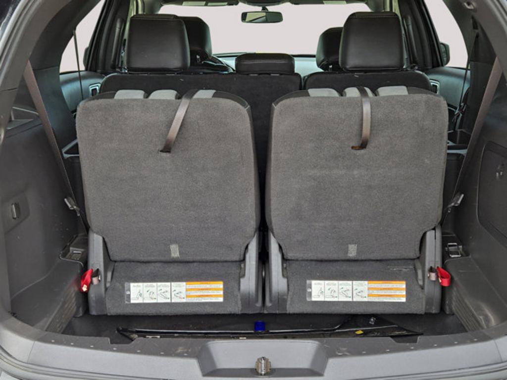 2015 Ford Explorer - $15,999