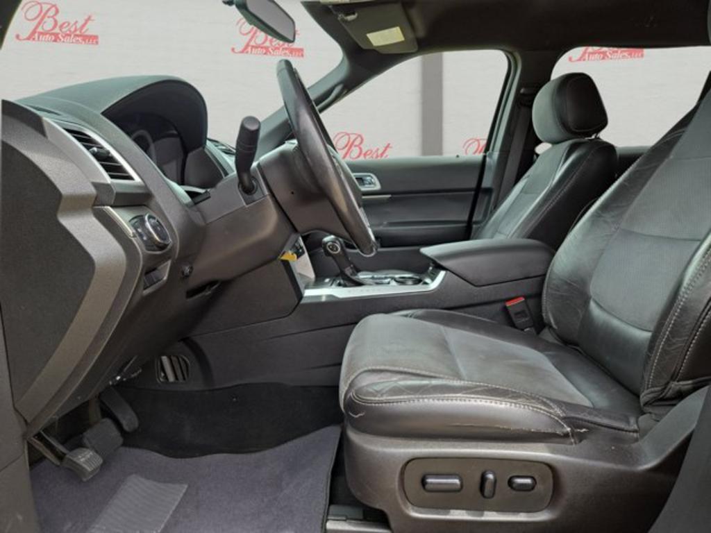 2015 Ford Explorer XLT photo