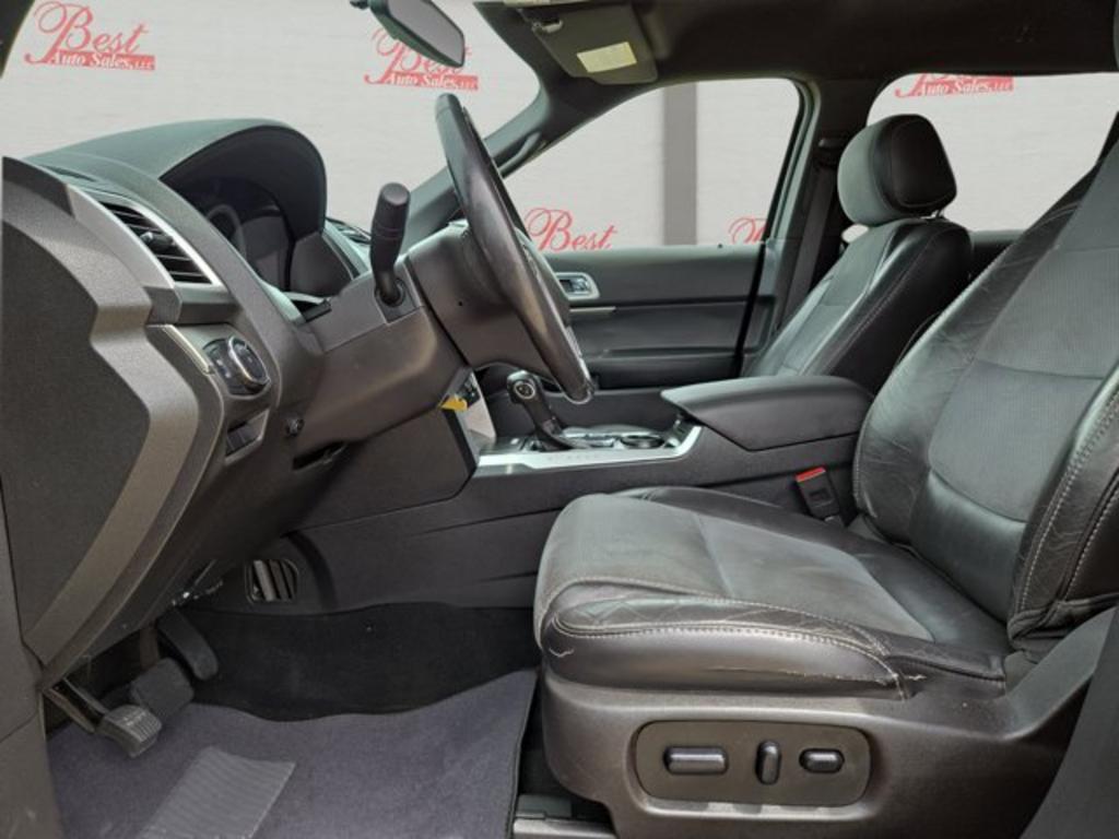 2015 Ford Explorer - $15,999