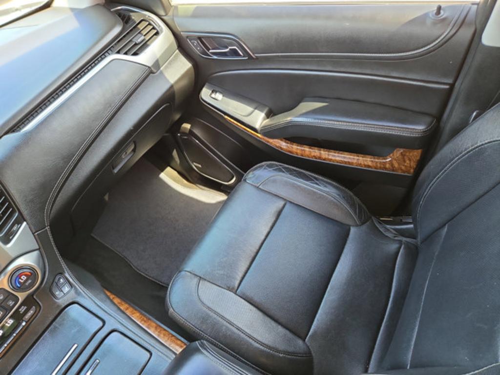 2018 Chevrolet Suburban - $24,999