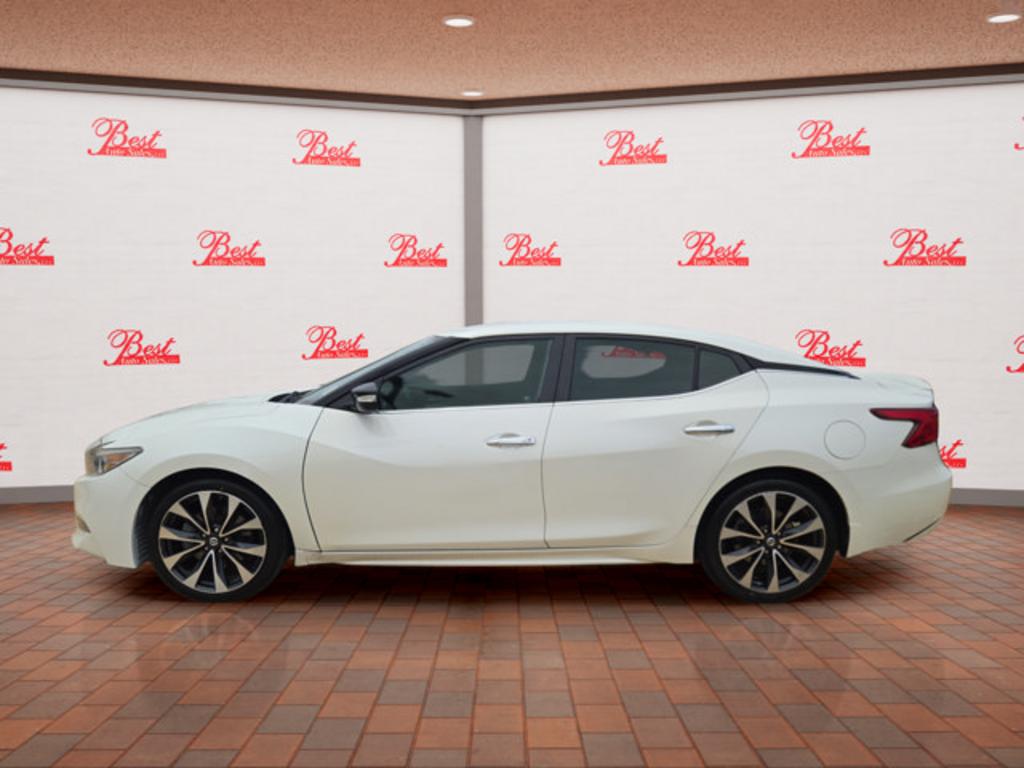 2017 Nissan Maxima - $15,999