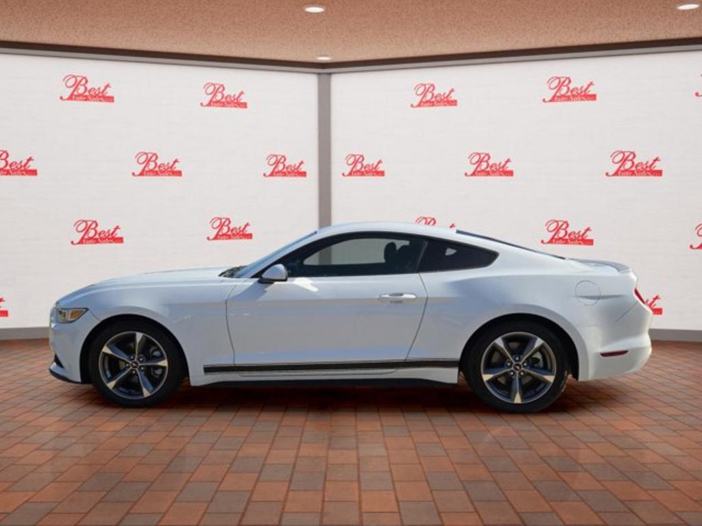 2016 Ford Mustang photo