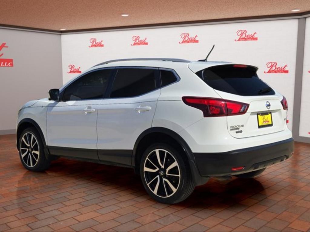 2017 Nissan Rogue Sport S photo