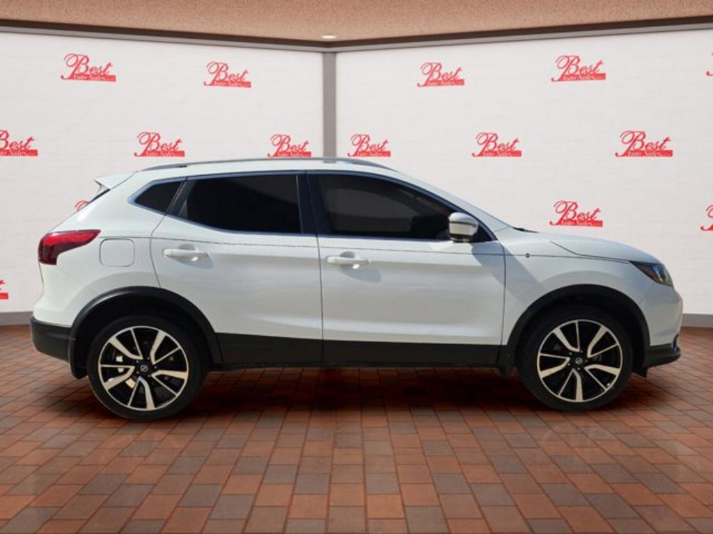 2017 Nissan Rogue Sport S photo