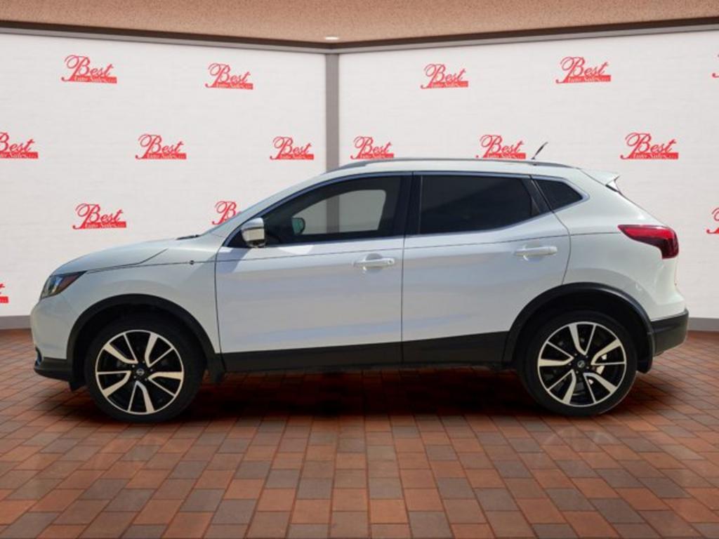 2017 Nissan Rogue Sport S photo