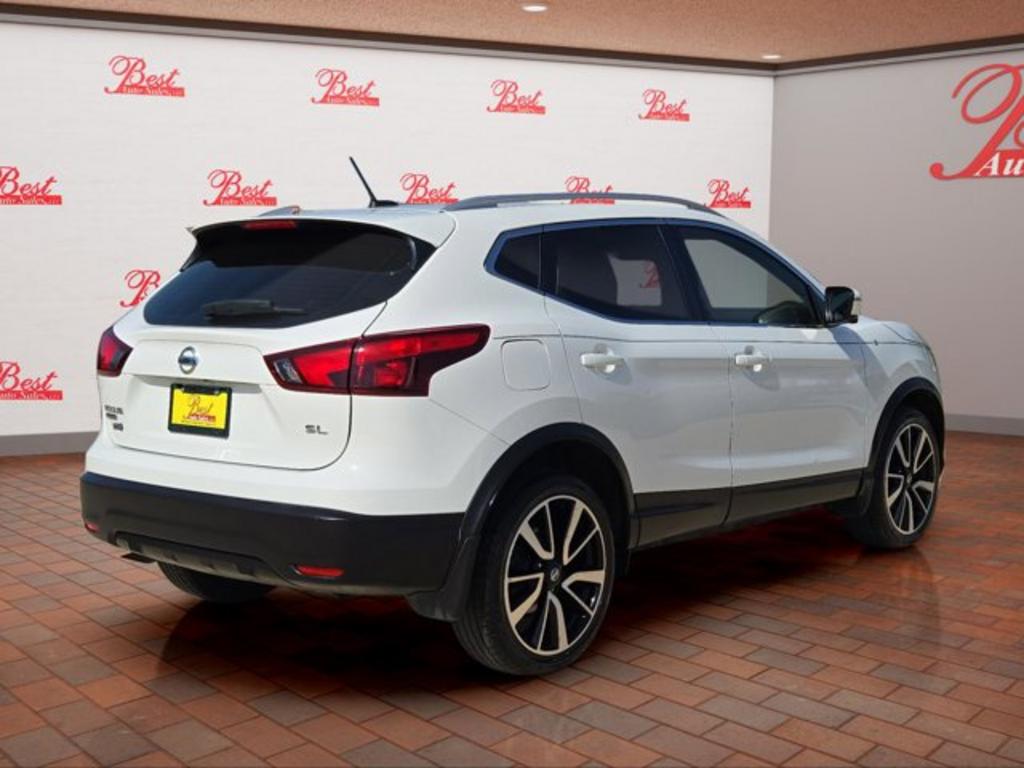 2017 Nissan Rogue Sport S photo