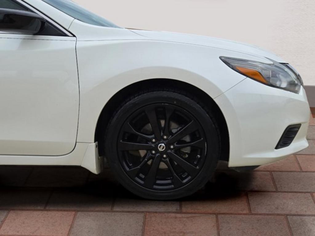 2017 Nissan Altima photo