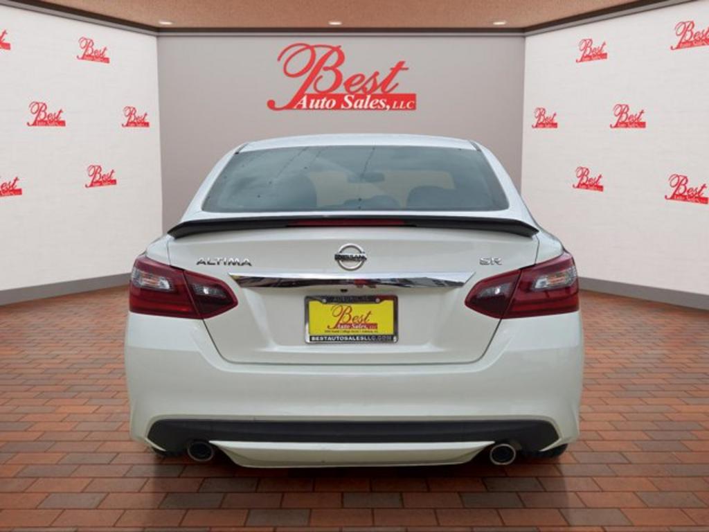 2017 Nissan Altima photo