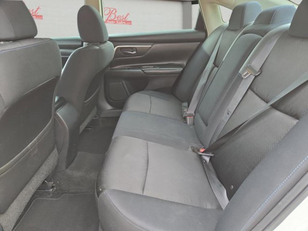 2017 Nissan Altima photo