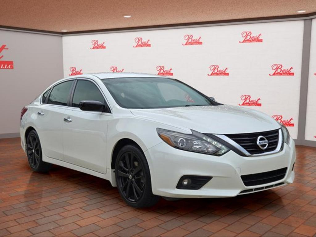 2017 Nissan Altima photo