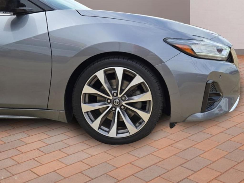 2019 Nissan Maxima Platinum photo
