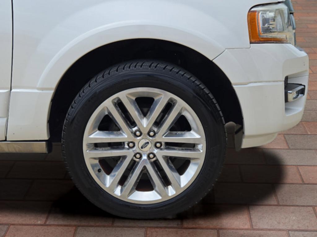 2017 Ford Expedition - $20,999