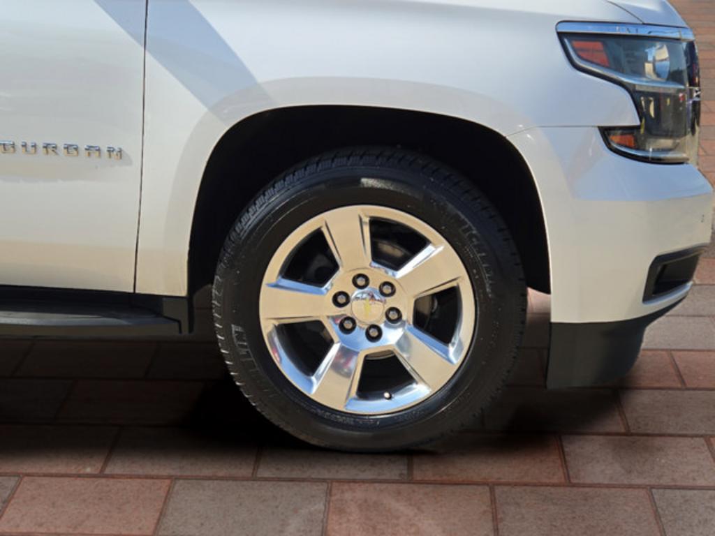 2016 Chevrolet Suburban - $16,999