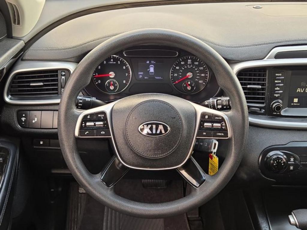 2020 Kia Sorento LX photo