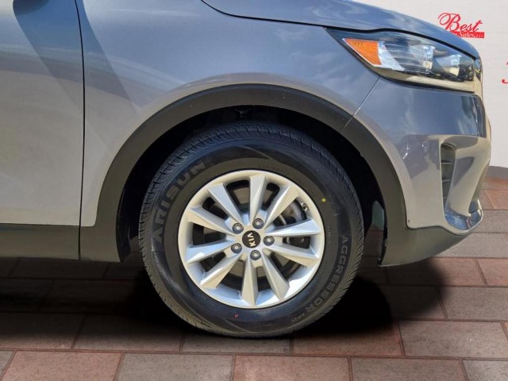 2020 Kia Sorento LX photo