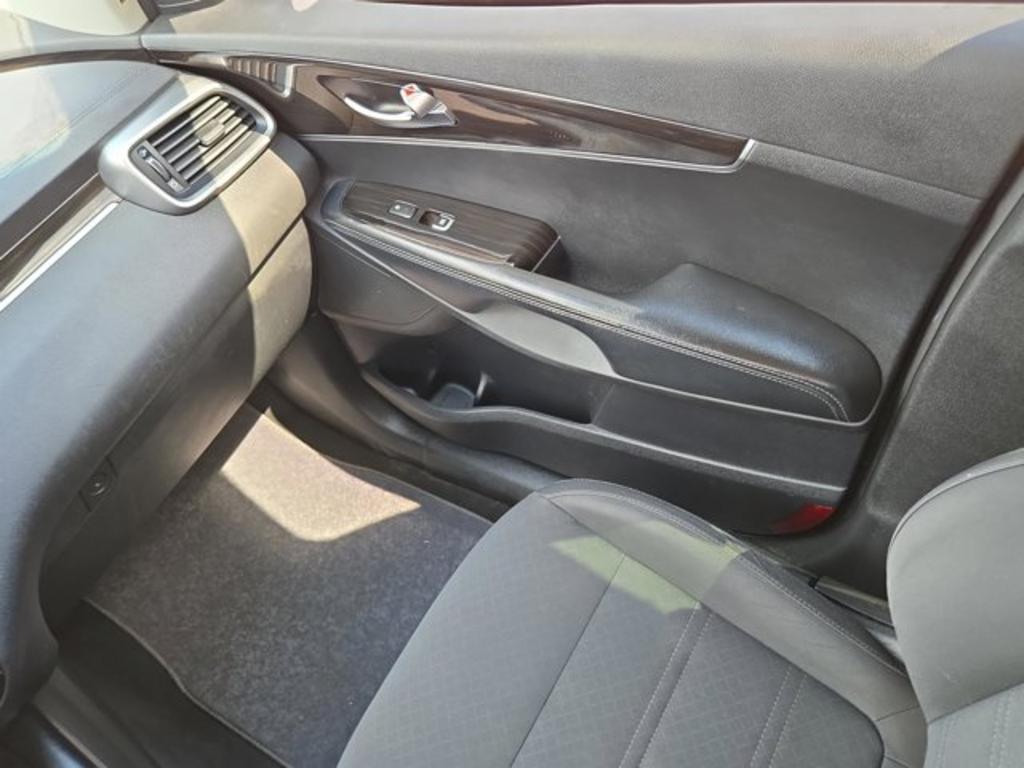2020 Kia Sorento LX photo