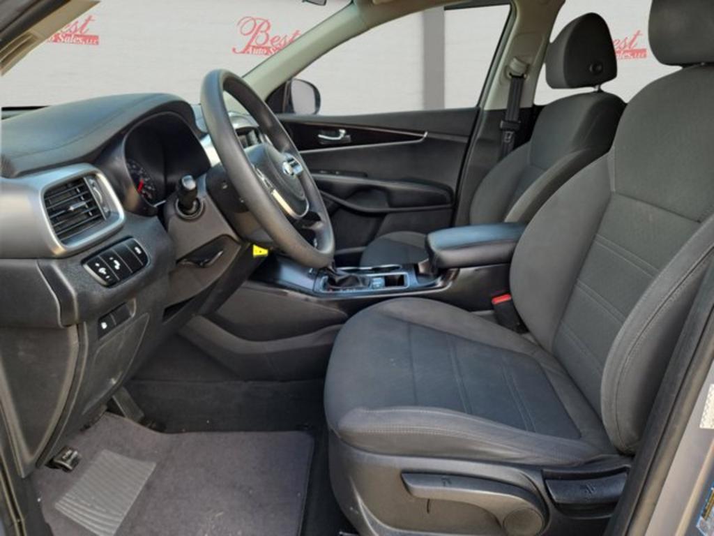 2020 Kia Sorento LX photo