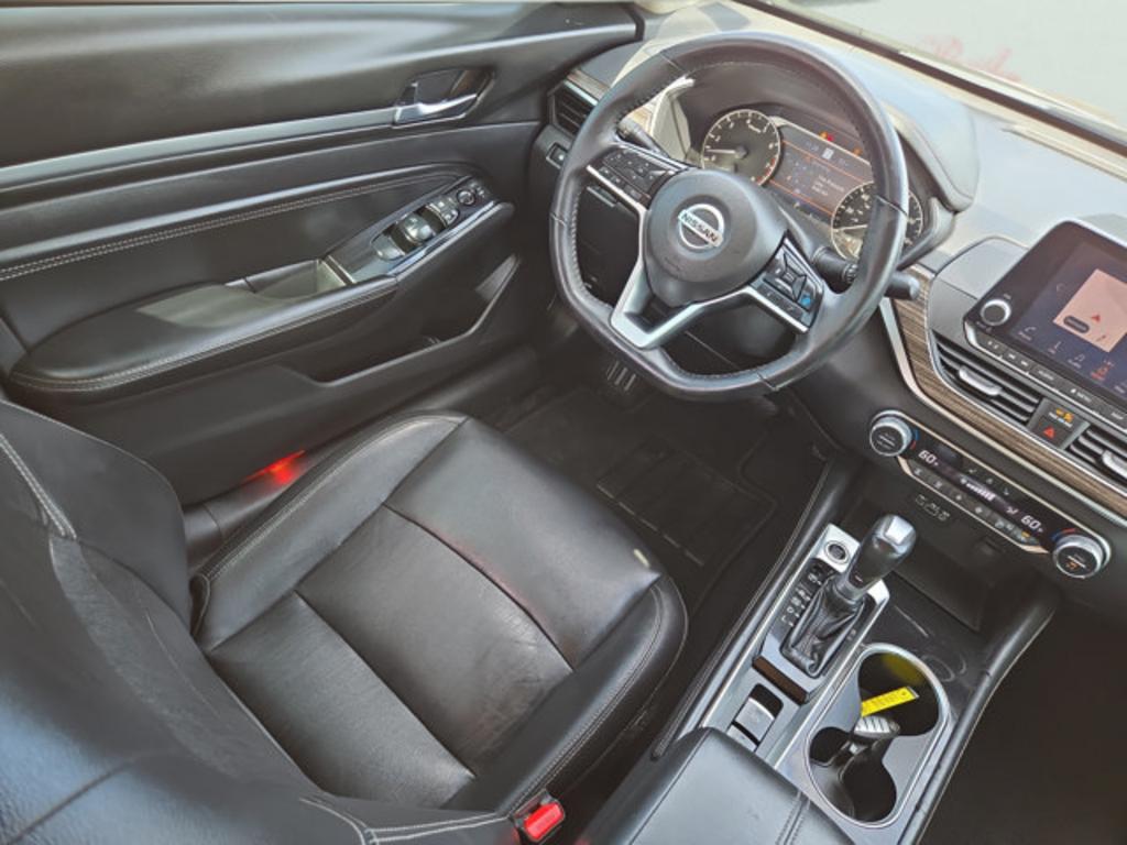 2020 Nissan Altima - $21,999