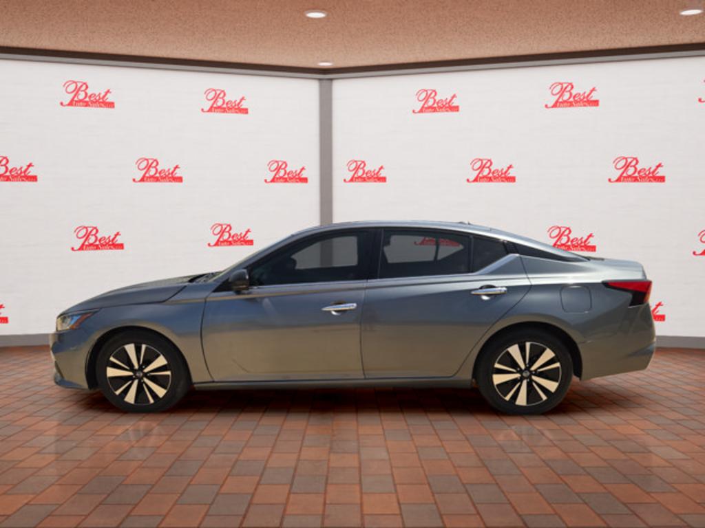2020 Nissan Altima - $21,999