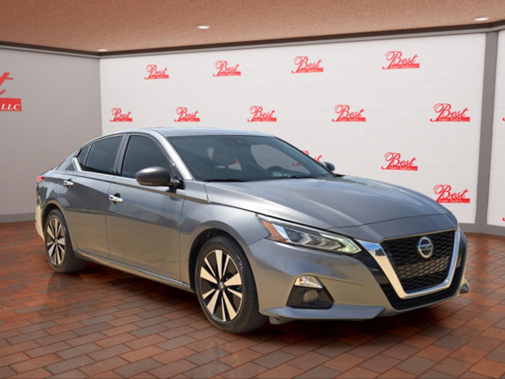 2020 Nissan Altima - $21,999