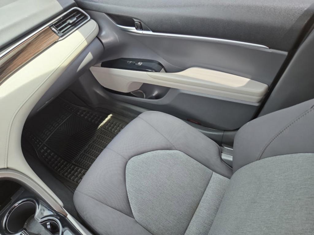 2020 Toyota Camry - $18,999