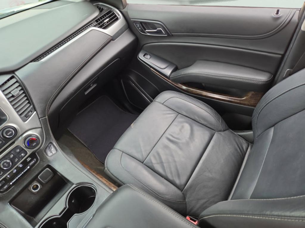 2018 Chevrolet Suburban - $22,999