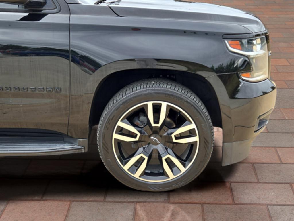 2018 Chevrolet Suburban - $22,999