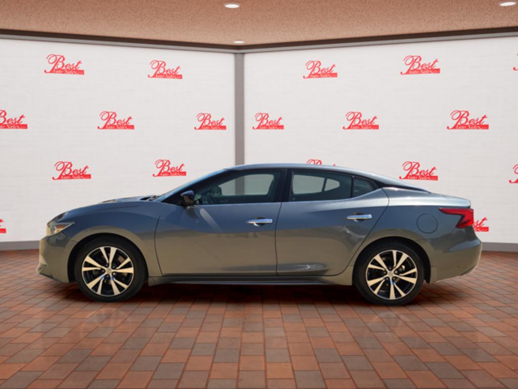 2017 Nissan Maxima - $17,999