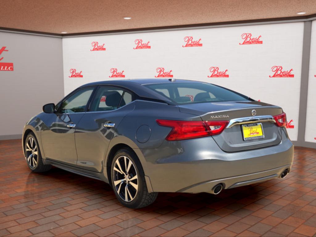 2017 Nissan Maxima - $17,999