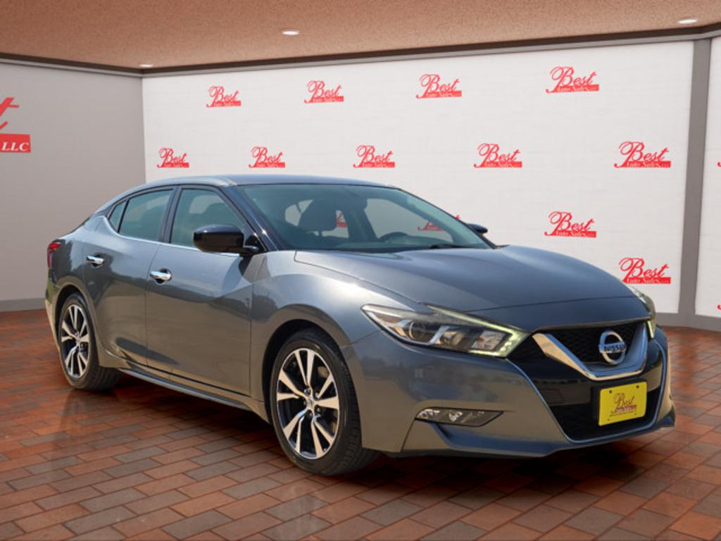2017 Nissan Maxima - $17,999
