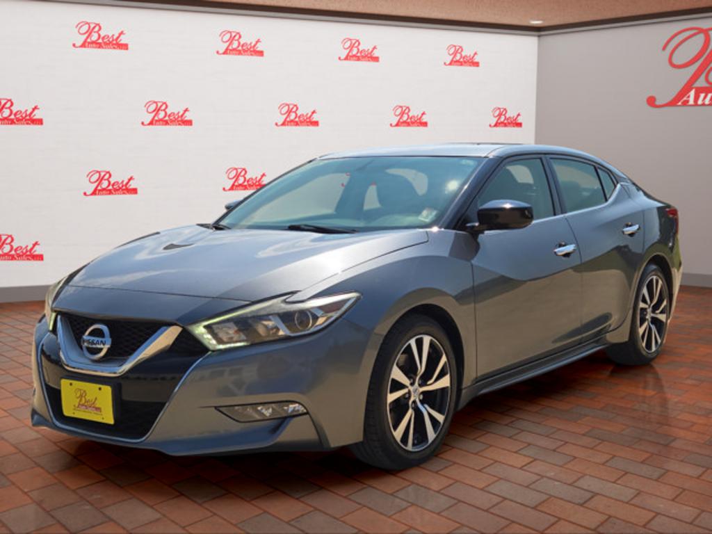 2017 Nissan Maxima - $17,999